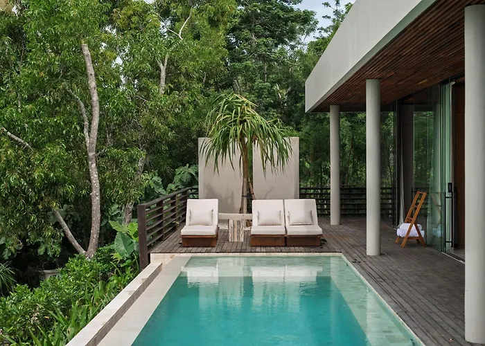 Lyvin Melasti * Uluwatu (Bali)