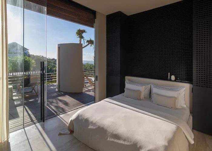 Hotel Lyvin Melasti *
