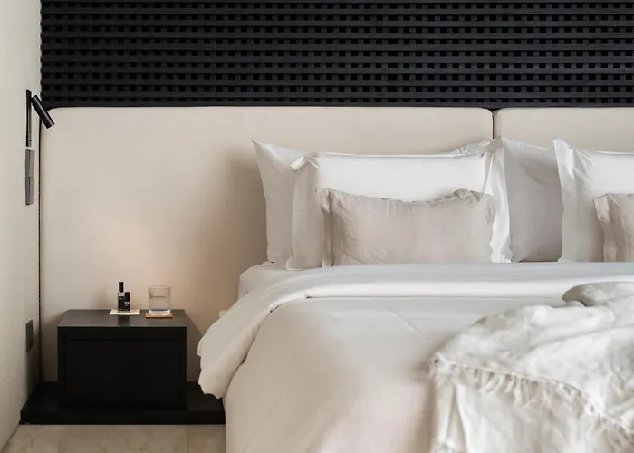 Lyvin Melasti Hotel