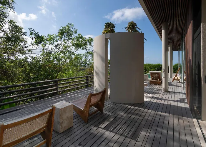 Lyvin Melasti Hotel Uluwatu (Bali)