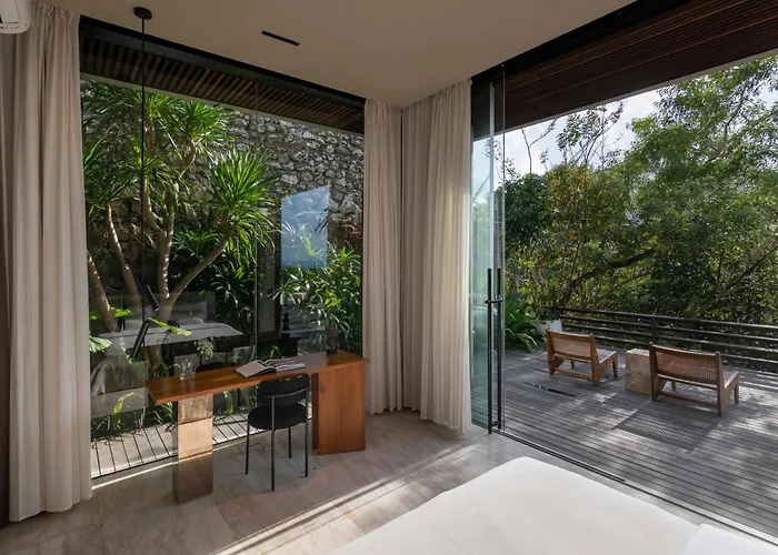 Lyvin Melasti Hotel Uluwatu (Bali)